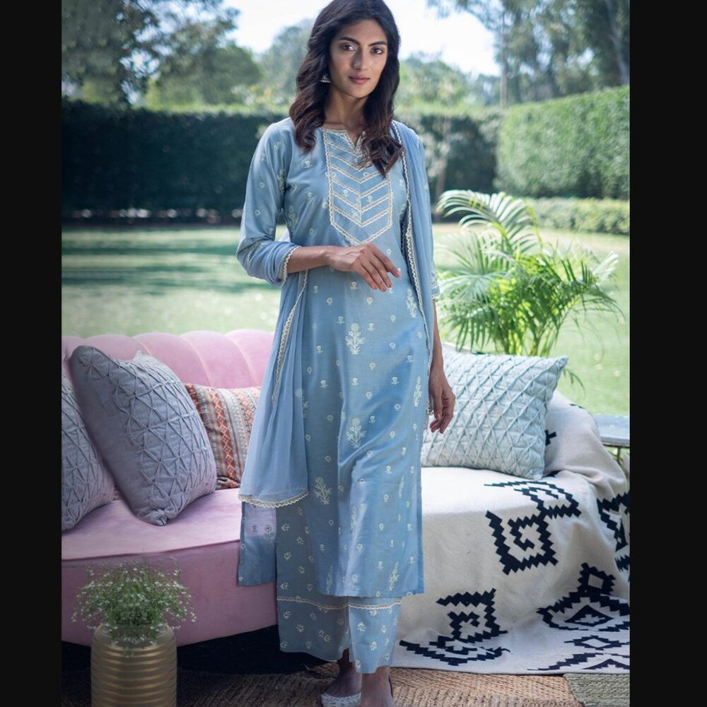 Libas Printed Silk Straight Suit Set - XS